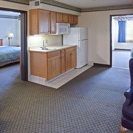 Country Inn & Suites By Radisson, Lansing, Mi Zimmer foto